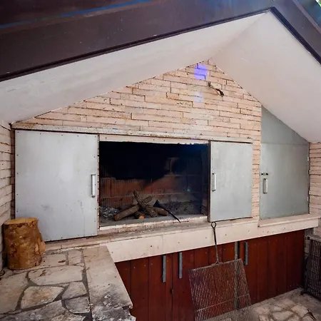 With Parking Space Kastel Sucurac, - 22451 Appartamento