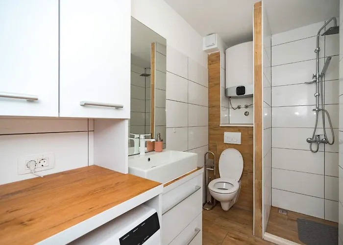 Appartement With Parking Space Kastel Sucurac, - 22451 Kaštela