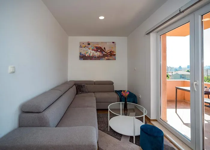 With Parking Space Kastel Sucurac, - 22451 *